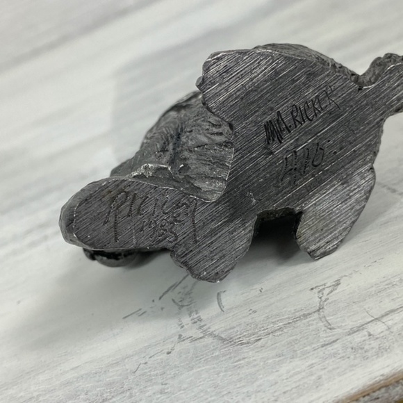 Michael Ricker 1983 Vintage Bunny Pewter Rabbit - Picture 3 of 4